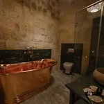 Готель The Niche Cave 3*