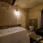 Готель The Niche Cave