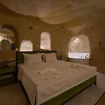 The Niche Cave