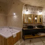 The Niche Cave
