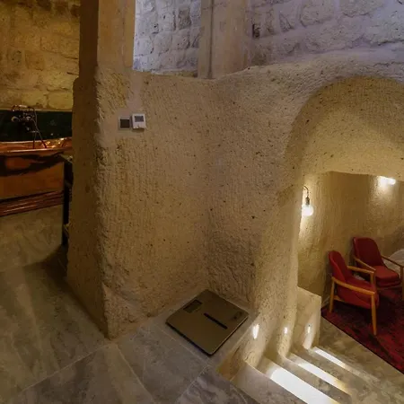 The Niche Cave ギョレメ