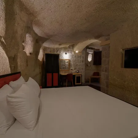 The Niche Cave ギョレメ