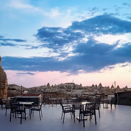 The Niche Cave * 格雷梅