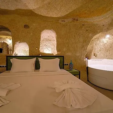 The Niche Cave